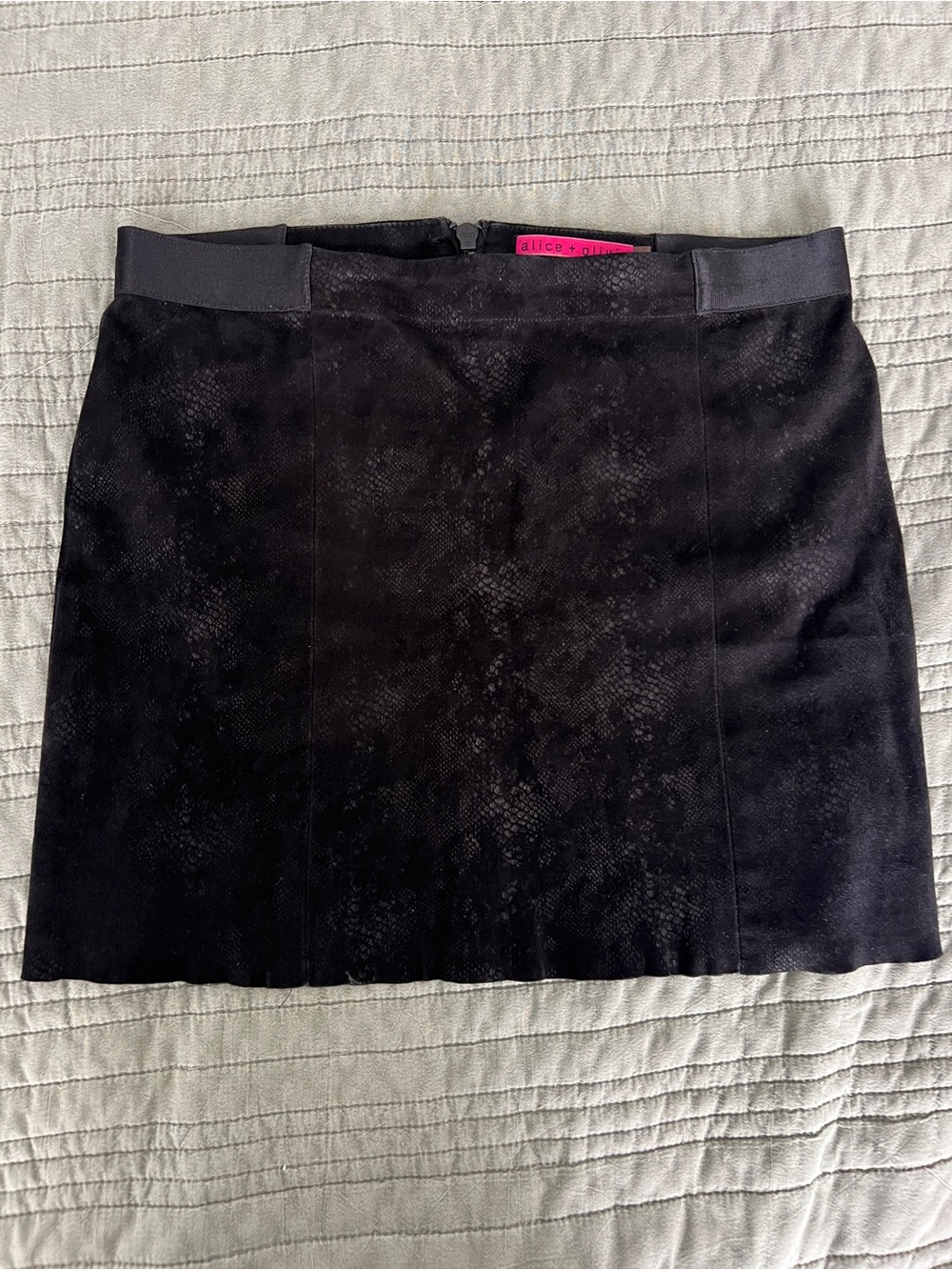 Alice + Olivia Black Textured Mini Skirt